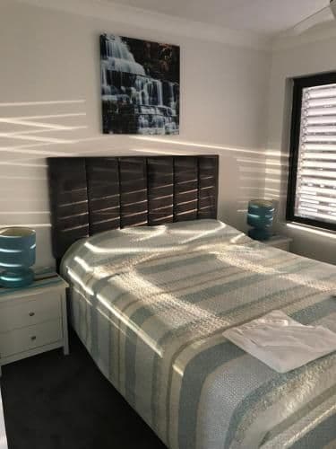 Deluxe Two-Bedroom Apartment with Air-Conditioning