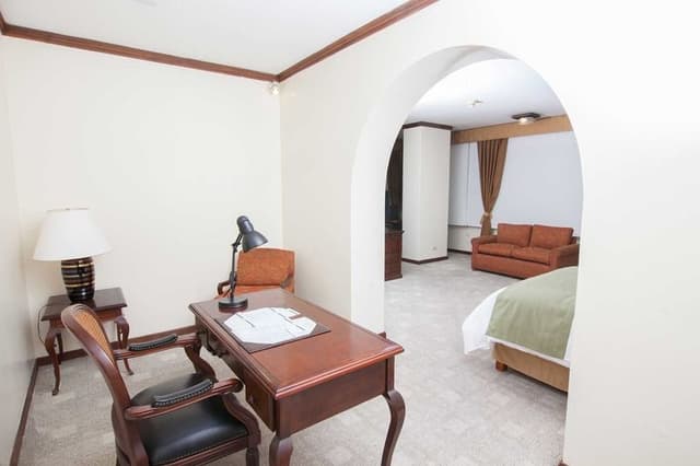 JUNIOR SUITE CAPACITY 2