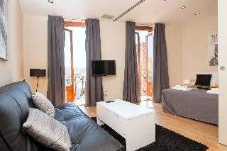 Plaza Espana Apartments2
