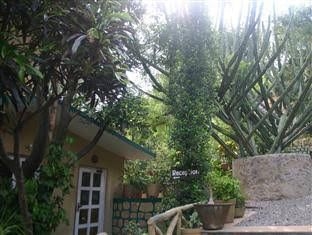 High Bank Peasant's Cottage0