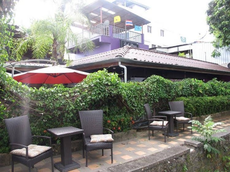 เล็ก เฮาส์ (Lek House)4