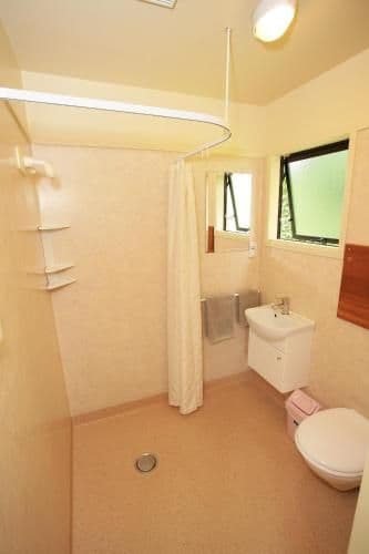 Deluxe Queen Room with Private Bathroom