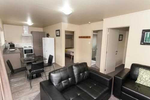 Two-Bedroom Cottage with Patio
