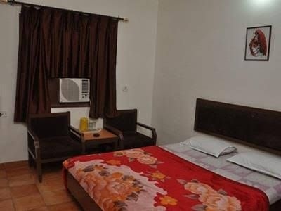 Hotel Kanha Continental1