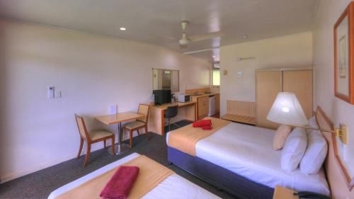 Atherton Motel3