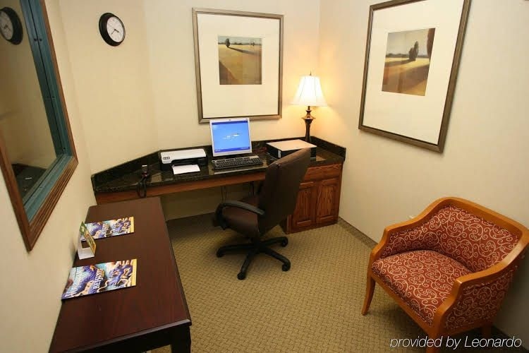 Country Inn & Suites Kansas City at Village West0