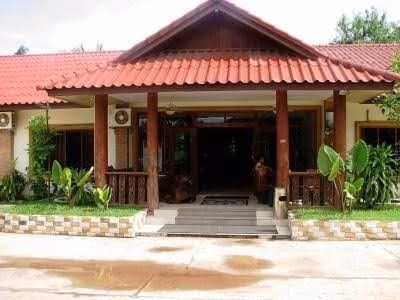 Inpeng Hotel and Resort4