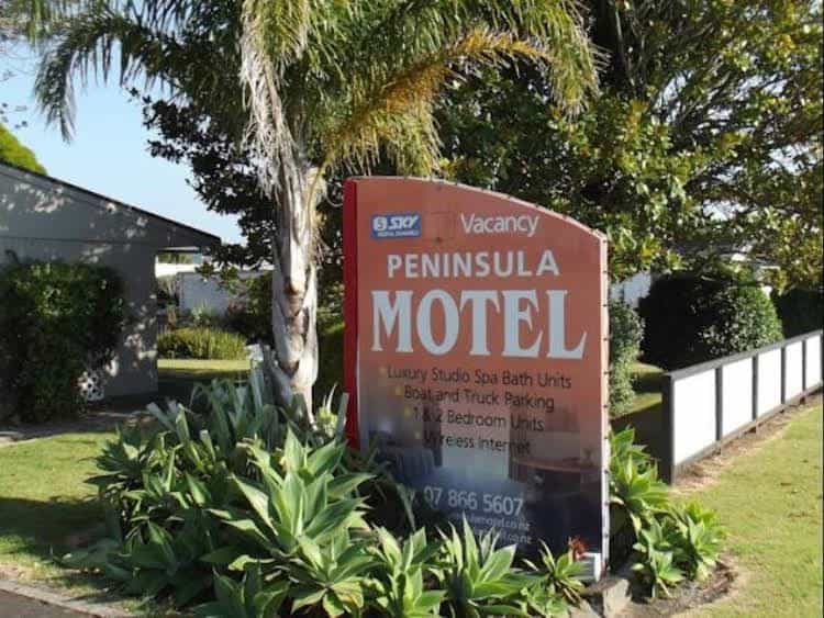 Peninsula Motel