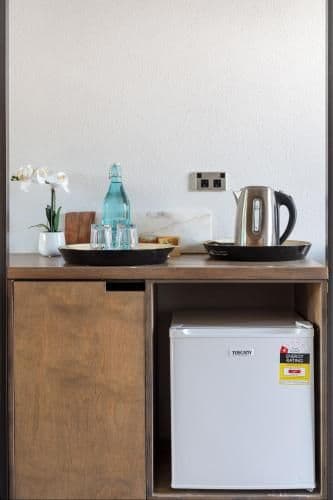 Deluxe Studio - No Kitchen