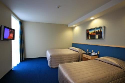 Deluxe Family Suite