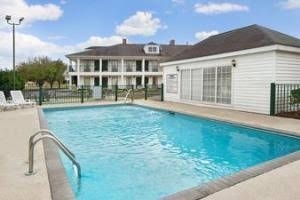 Baymont Inn and Suites - Waycross4
