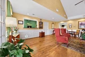Baymont Inn and Suites - Waycross1