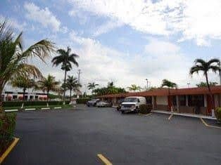 Deluxe Inn Motel - Homestead Deluxe Inn Motel - Homestead