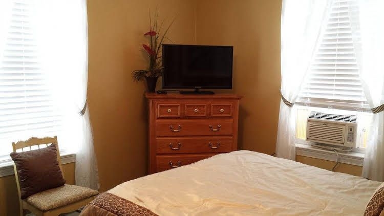 The Country Inn of Berkeley Springs1