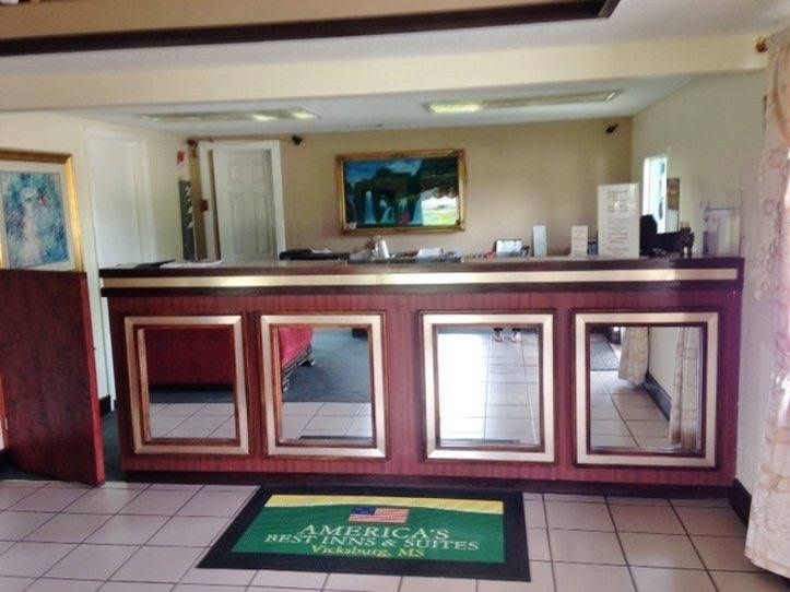 America`s Best Inn Vicksburg2