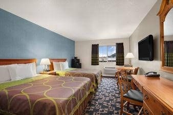 Super 8 - Springfield2