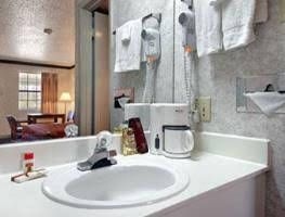 Super 8 Addison by The Galleria / North Dallas3