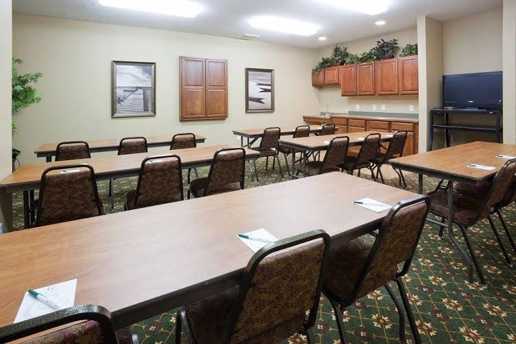 GrandStay Hotel & Suites Downtown Sheboygan3
