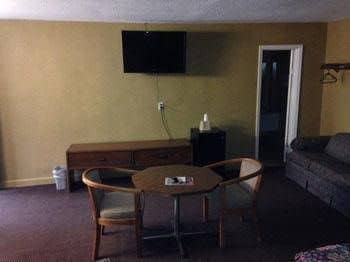 Economy Inn - Fort Dodge Economy Inn - Fort Dodge