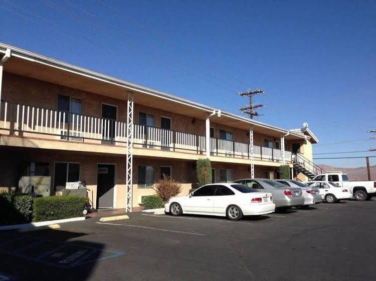 Stardust Inn0