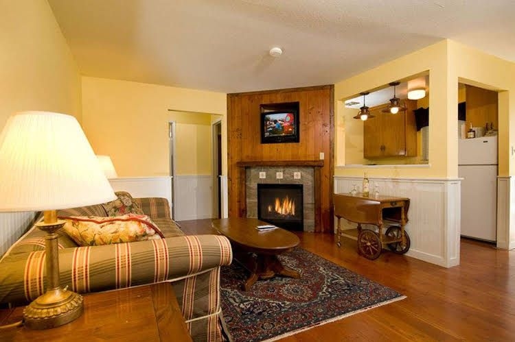 The Jackson Lodge1