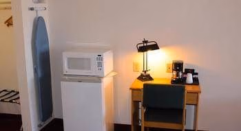 Budget Inn3
