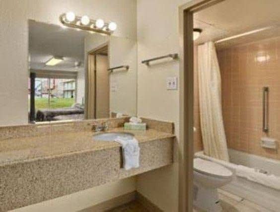 University Inn University Inn