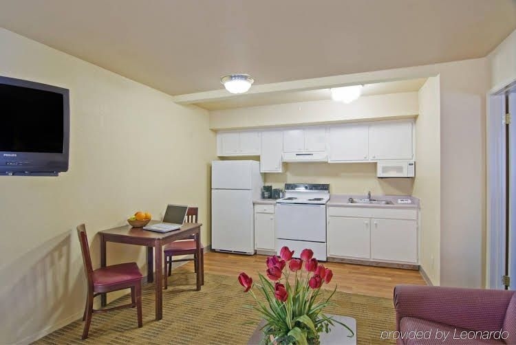 Crossland Economy Studios - Las Vegas - Boulder Highway4