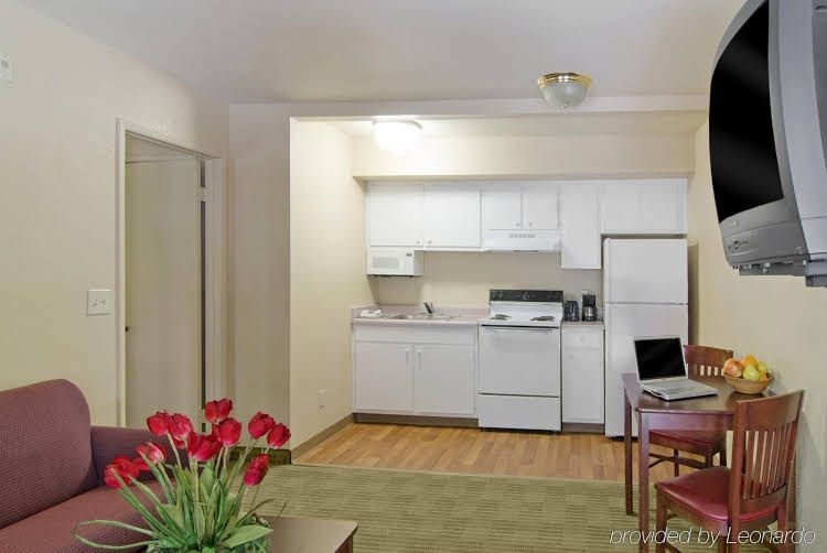 Crossland Economy Studios - Las Vegas - Boulder Highway3
