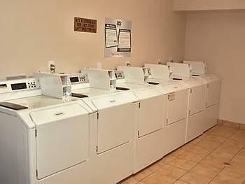 Sun Suites of Houston1