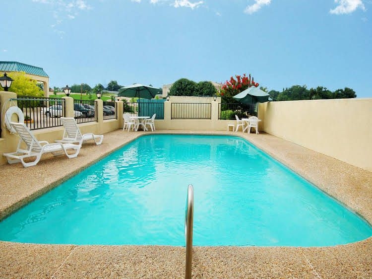 Travel Inn Vicksburg0