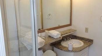 Beachwood Motel1
