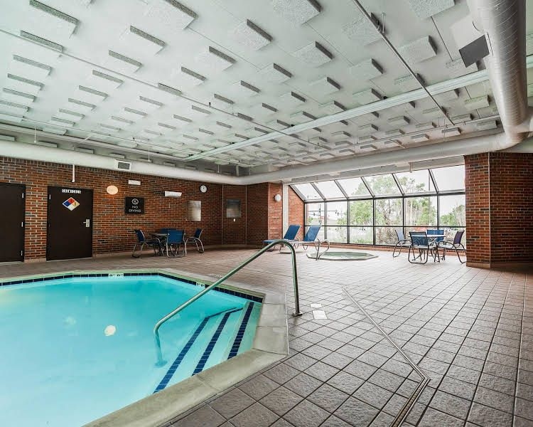 Rodeway Inn & Suites Denver3