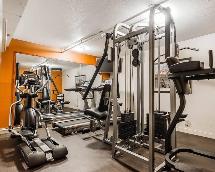 Rodeway Inn & Suites Denver0