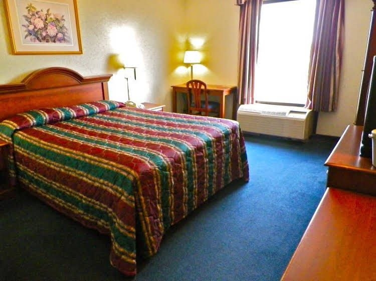 Battleground Inn - Greensboro3