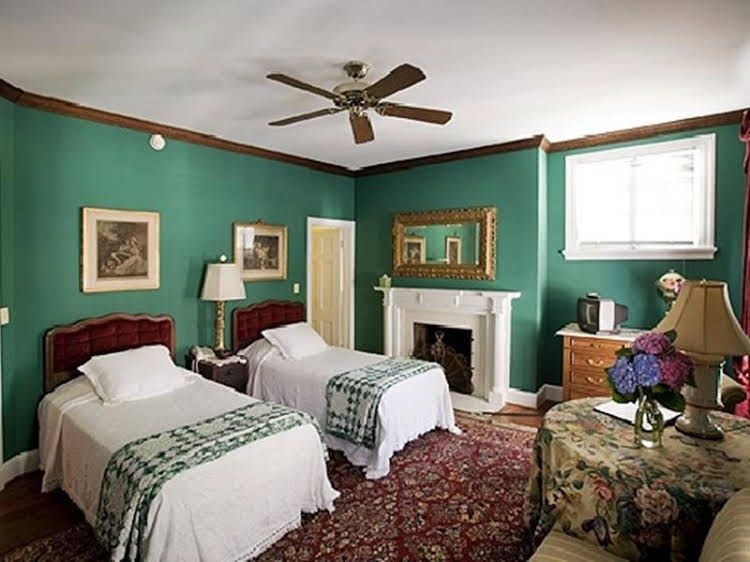 Taft Bridge Inn1
