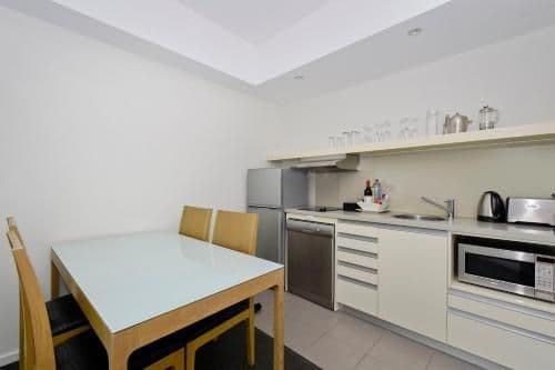 One-Bedroom Apartment with Water View - Weekly Housekeeping