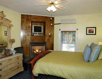 Somerset House Inn