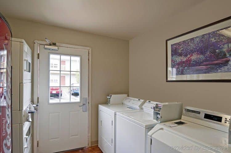 Crossland Economy Studios - Kansas City - Lenexa - 95th St. Crossland Economy Studios - Kansas City - Lenexa - 95th St.