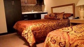Travellers Motel4