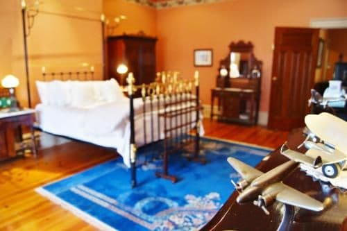 Two-Bedroom Apartment - George Lowe Esquire