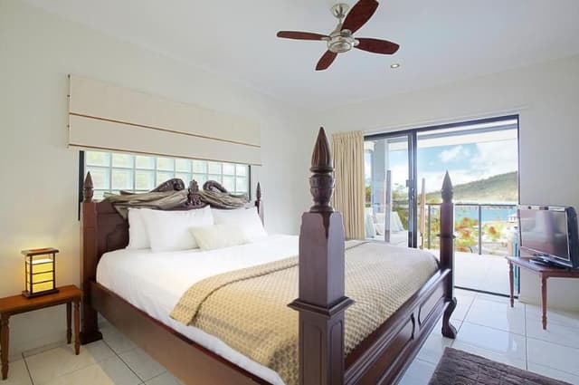 APARTMENT THREE BEDROOMS