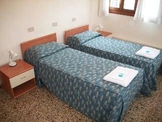 Bed & Venice0