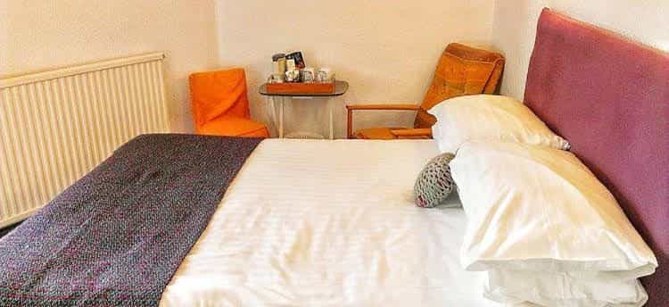 Lyndhurst Guest House