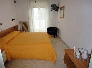 Hotel Riviera2