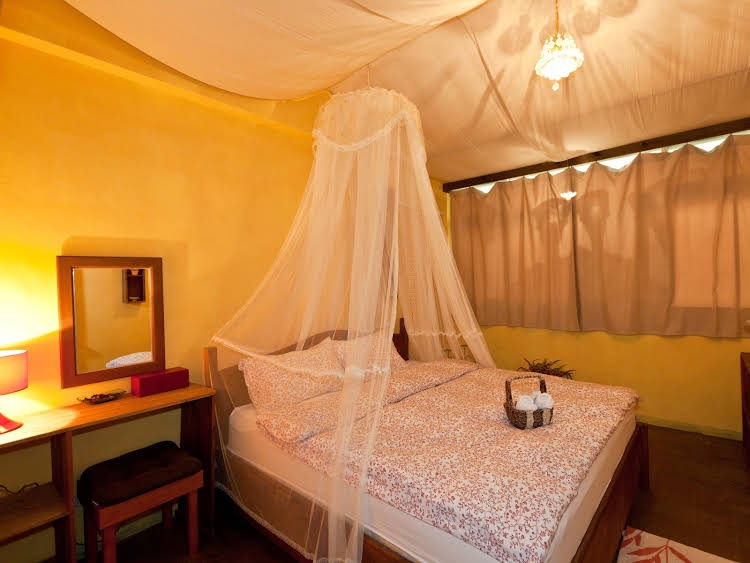 Seville Countrified B&B0