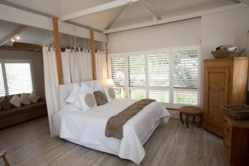 Boathouse One-Bedroom Cottage with River View