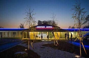 Airport-Hotel Airport-Hotel