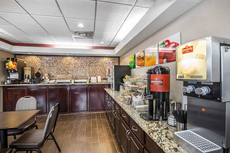 Quality Inn & Suites Griffin4