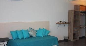 Merry's House1